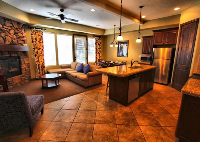 Canyon Villas At Coral Ridge Washington
