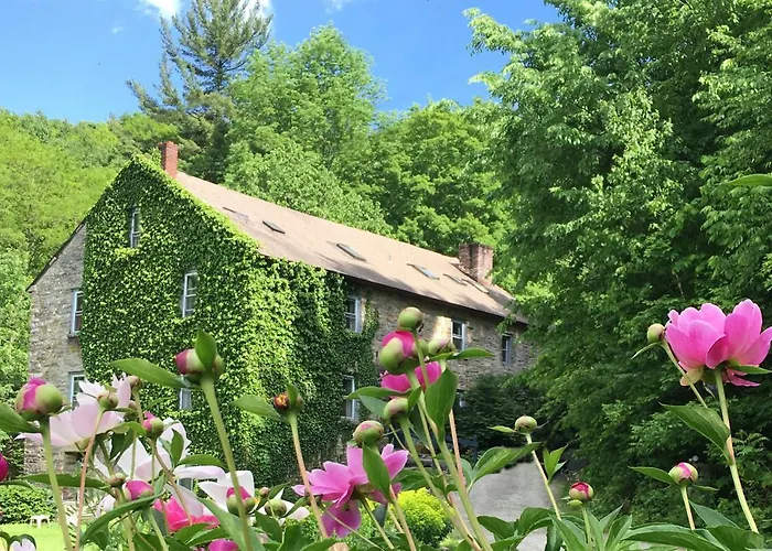 The Cascades Hotel Canaan