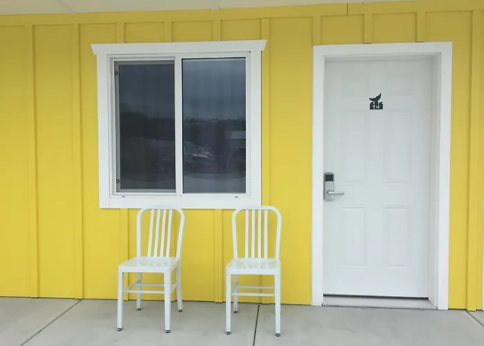Humpback Inn Port Mcneill