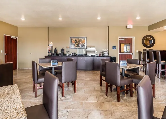 Cobblestone Hotel & Suites - Andrews