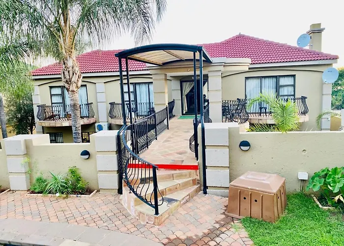 Re-Union Vacations Hotel Hartbeespoort