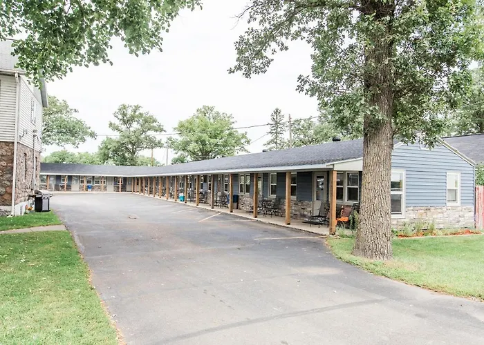 Lakes Inn Detroit Lakes