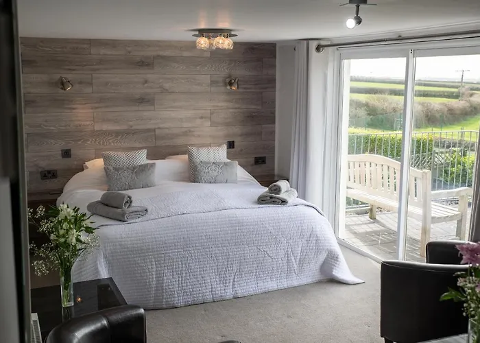 Tregaddra Farm B&B Helston
