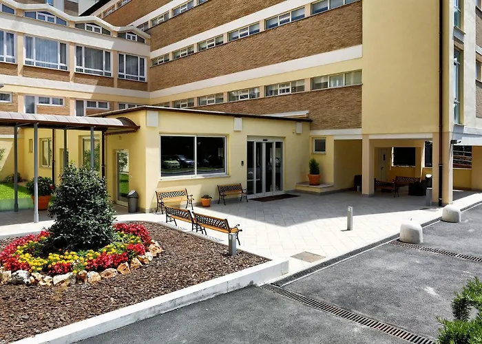 Casa Per Ferie San Juan De Avila Rome