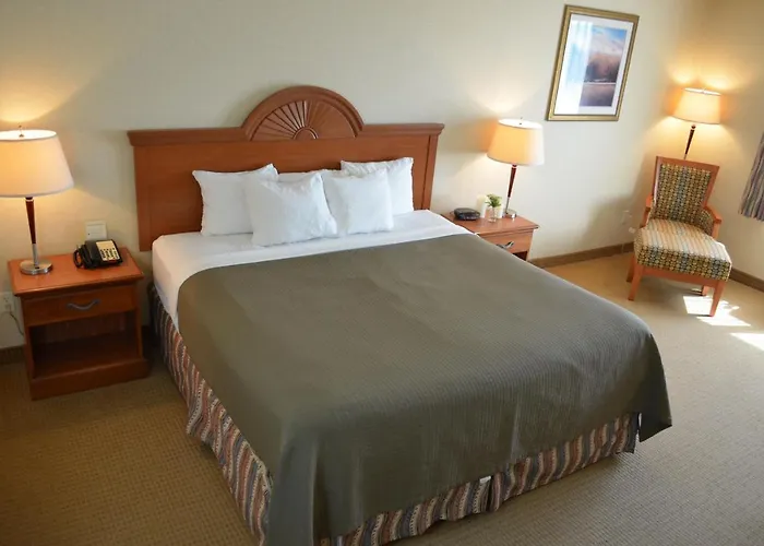 Red Coach Inn & Suites Red Oak
