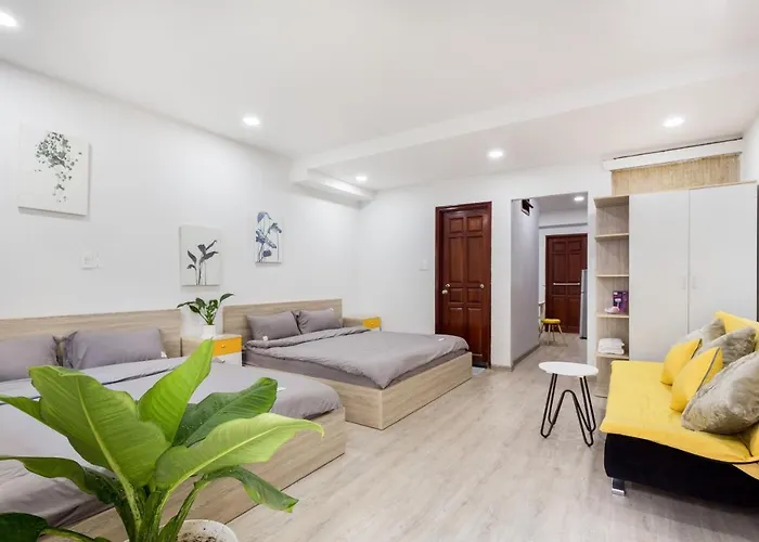 Dlux Saigon Hotel TP. Hồ Chí Minh