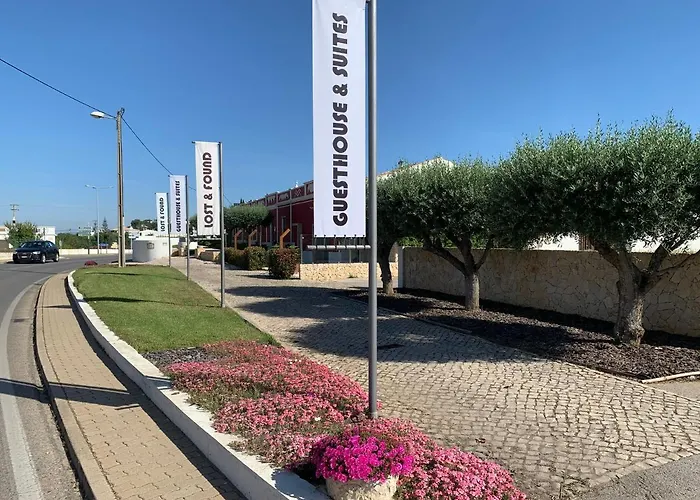 Lost&Found - Guesthouse&Suites Albufeira