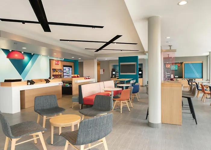 Avid Hotel-Midland