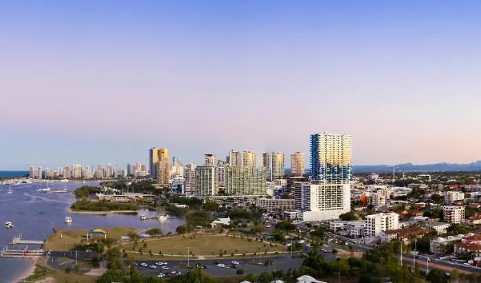 Sky Broadwater Apartments Gold Coast