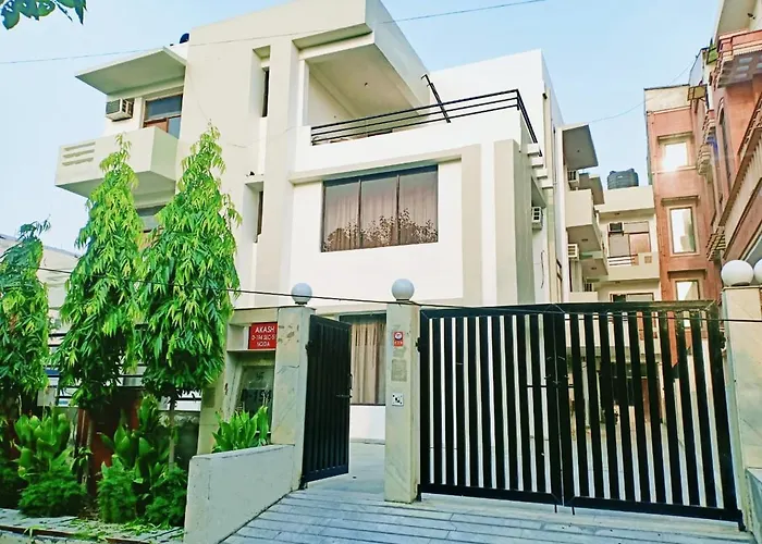Hotel Akash Palace Noida