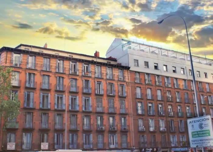 Metropolitan Atocha Hotel Madrid