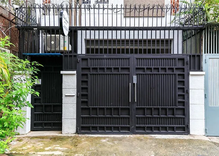 Dlux Saigon Hotel TP. Hồ Chí Minh